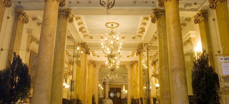 Hotel Tunisia Palace:  TUNIS
