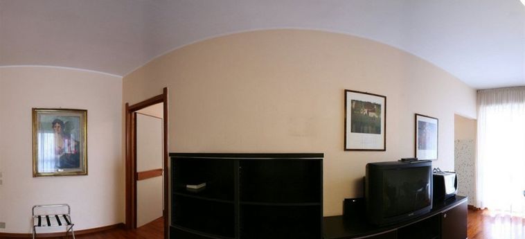Hotel Residence Torino Uno:  TURIN