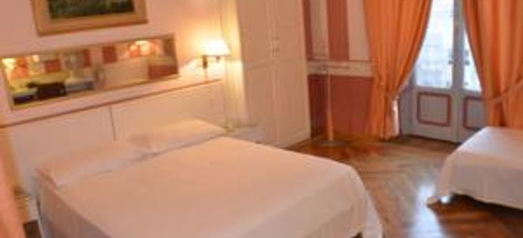 Hotel Artua' & Solferino:  TURIN