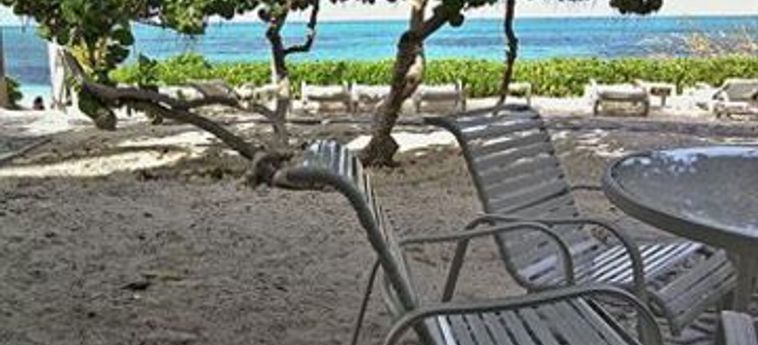 Hotel Atlantic Ocean Beach Villas:  TURKS AND CAICOS ISLANDS