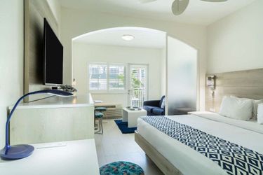 Hotel Ports Of Call Resort:  TURKS AND CAICOS ISLANDS