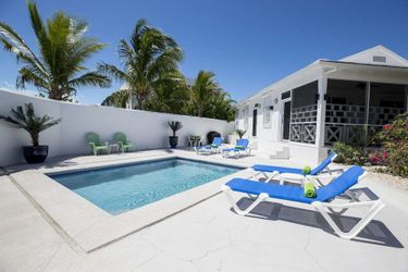 Hotel Ports Of Call Resort:  TURKS AND CAICOS ISLANDS