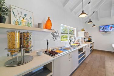 Hotel Ports Of Call Resort:  TURKS AND CAICOS ISLANDS