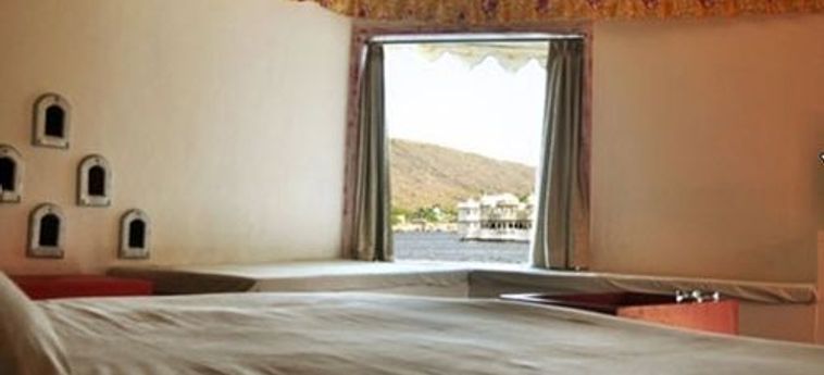 Hotel Raasleela Luxury Camp:  UDAIPUR