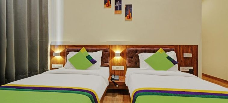 Hotel Treebo Trend Le Shelton Railway Station:  UDAIPUR
