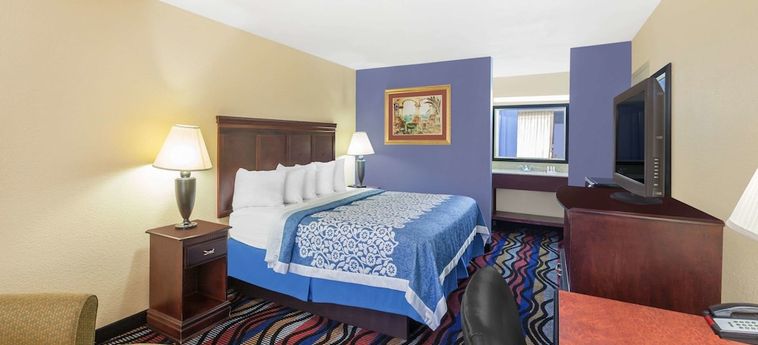 Hotel Days Inn By Wyndham Uvalde:  UVALDE (TX)