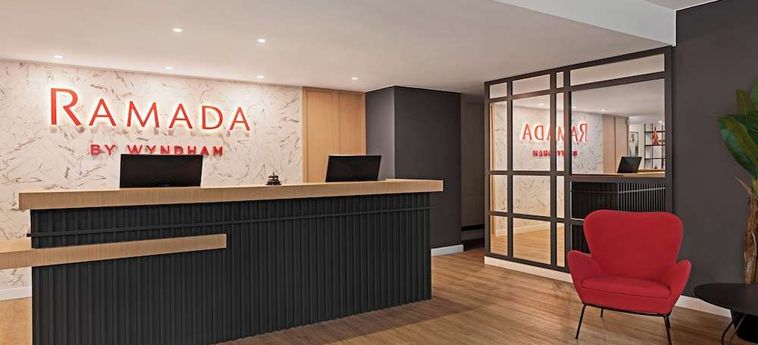 Hotel Ramada By Wyndham Valencia Almussafes Valence : Photo 