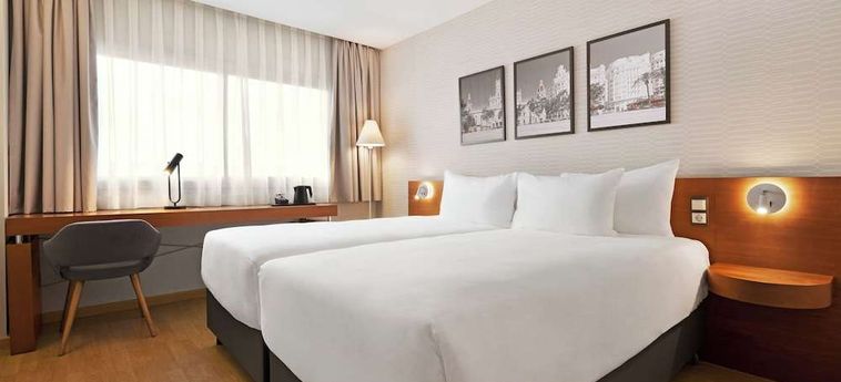 Hotel Ramada By Wyndham Valencia Almussafes Valence : Photo 