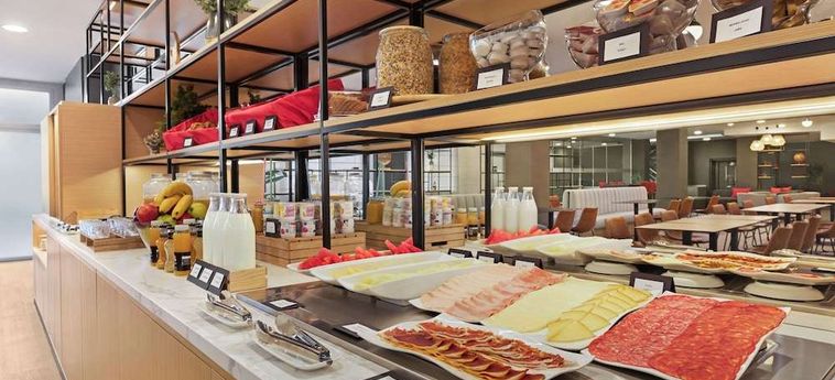 Hotel Ramada By Wyndham Valencia Almussafes Valence : Photo 