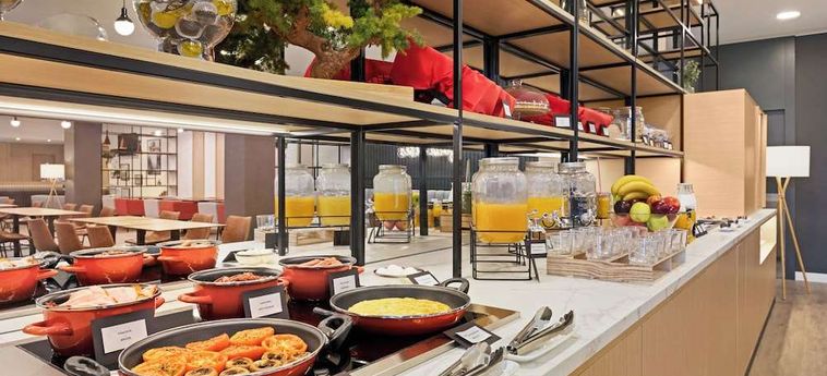 Hotel Ramada By Wyndham Valencia Almussafes Valence : Photo 
