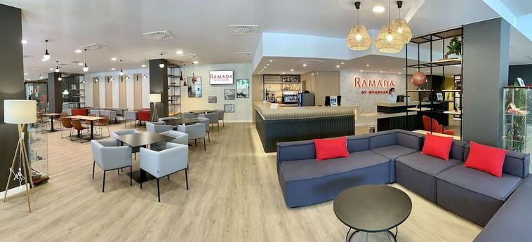 Hotel Ramada By Wyndham Valencia Almussafes Valence : Photo 