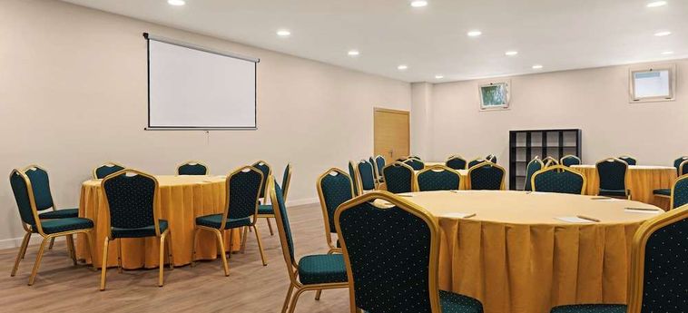 Hotel Ramada By Wyndham Valencia Almussafes Valence : Photo 