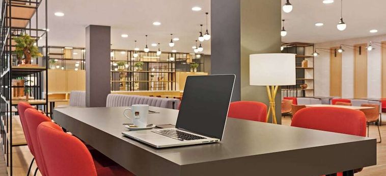 Hotel Ramada By Wyndham Valencia Almussafes Valence : Photo 