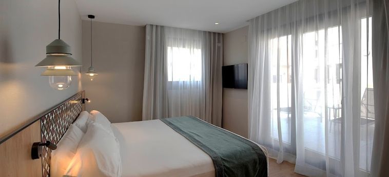 Hotel Catalonia Excelsior:  VALENCE