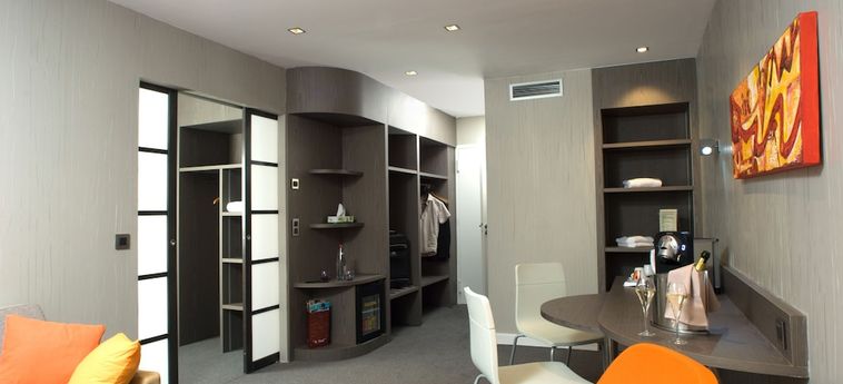 Hotel Hôtel Pavillon De L'ermitage Valence: Foto 
