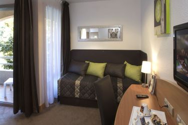Hotel Hôtel Pavillon De L'ermitage Valence: Photo 