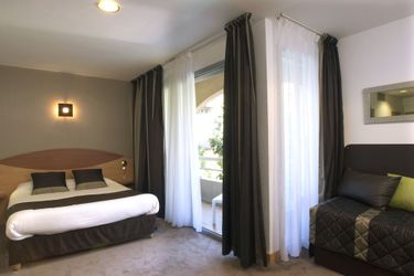 Hotel Hôtel Pavillon De L'ermitage Valence: Photo 