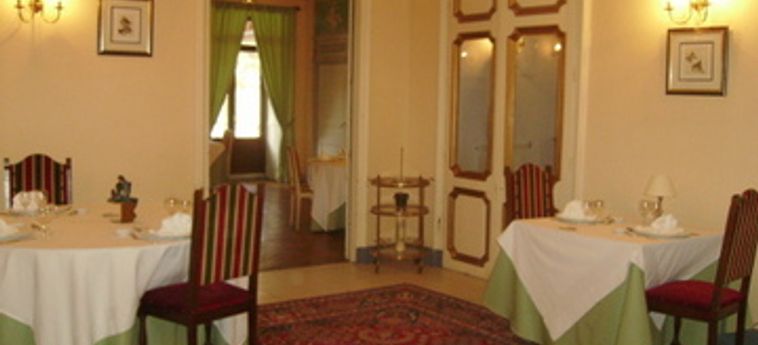 Hotel Chateau De Fontager:  VALENCE