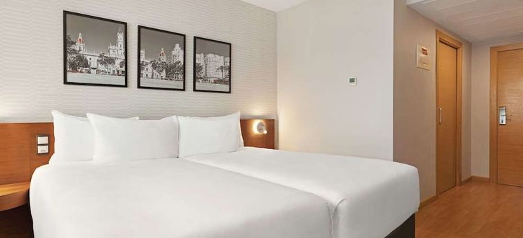Hotel Ramada By Wyndham Valencia Almussafes Valencia: Foto 