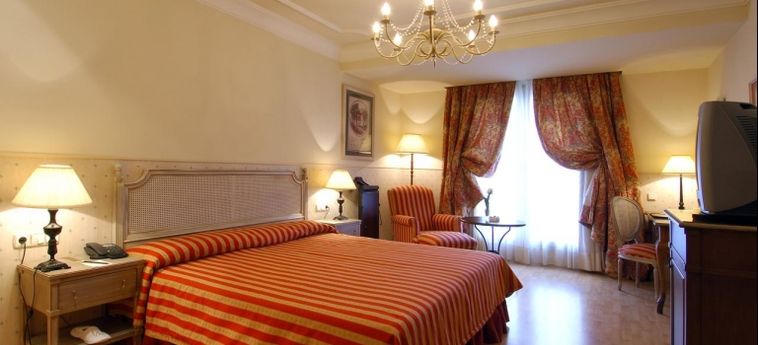 Hotel Vincci Lys:  VALENCIA