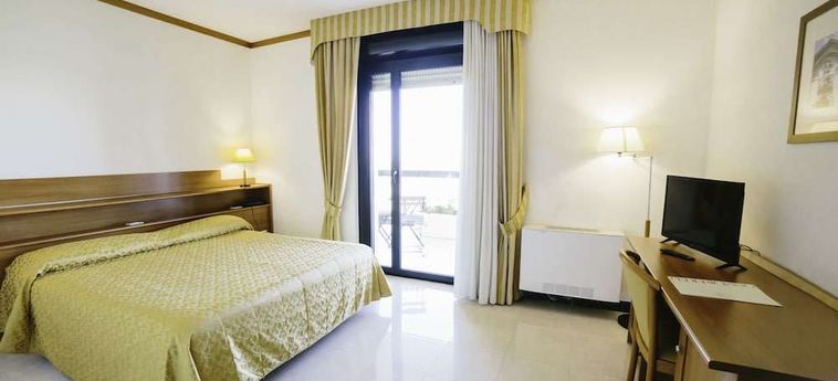 Hotel&Amp;Residence Federiciano Valenzano - Bari: Foto 
