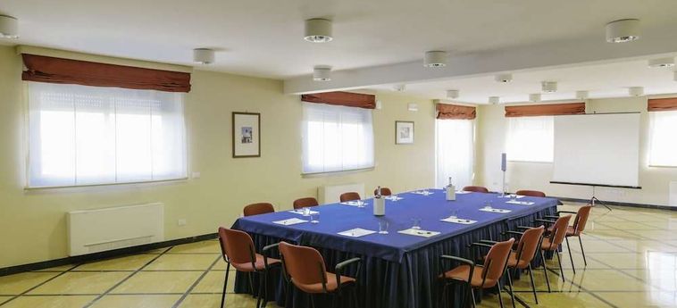 Hotel&Amp;Residence Federiciano Valenzano - Bari: Foto 