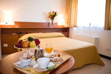 Hotel&Amp;Residence Federiciano Valenzano - Bari: Photo 