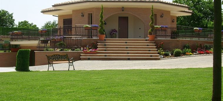 Villa Eden Casa Vacanze:  VALMONTONE - ROMA