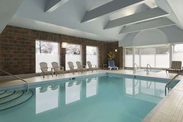 Hotel Red Roof Inn Plus+ Vancouver Airport Vancouver: Photo 