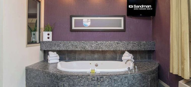 Hotel Sandman Suites Vancouver - Davie Street:  VANCOUVER