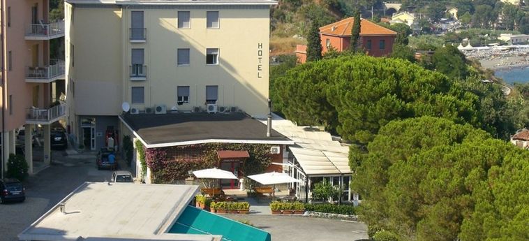 Hotel Puntabella:  VARAZZE - SAVONA