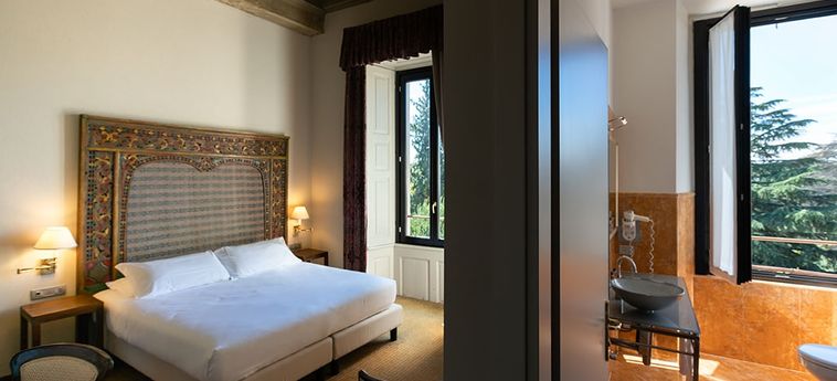 Hotel Shg Villa Porro Pirelli:  VARESE
