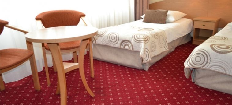 Start Hotel Aramis:  VARSOVIE
