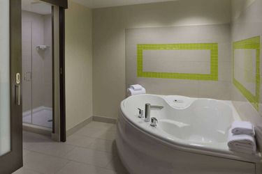 Hotel Springhill Suites By Marriott Toronto Vaughan:  VAUGHAN