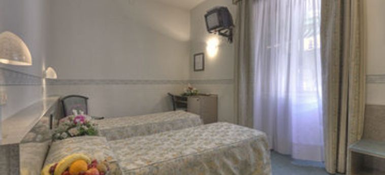 Hotel Garibaldi:  VENECIA - MESTRE
