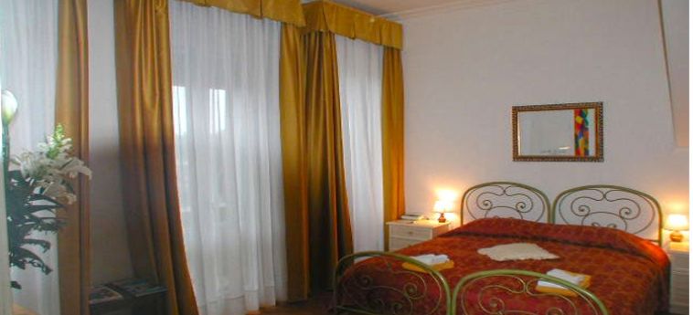Hotel Villa Gabriella:  VENECIA