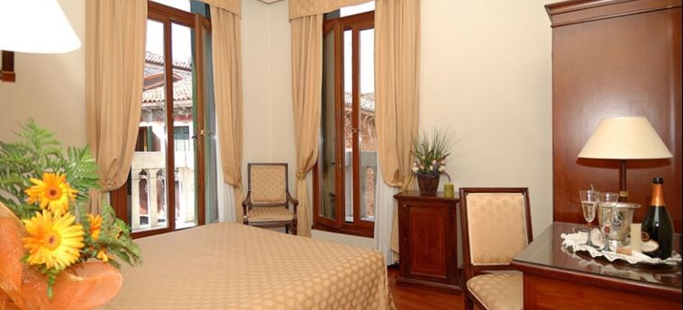 Hotel La Forcola:  VENECIA