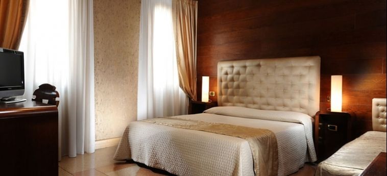 Hotel Abbazia :  VENECIA