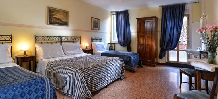 Hotel Residenza San Maurizio:  VENECIA
