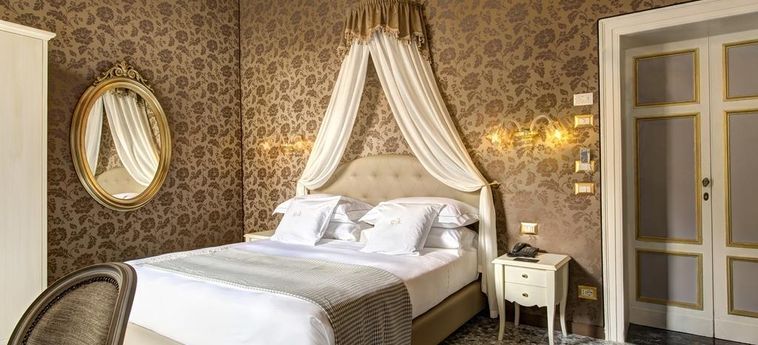 Hotel Gkk Exclusive Private Suites:  VENECIA