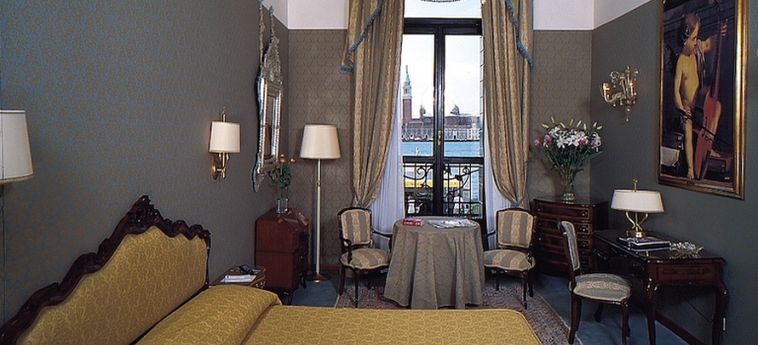 Hotel Locanda Vivaldi:  VENECIA