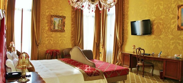 Hotel Pesaro Palace:  VENEDIG