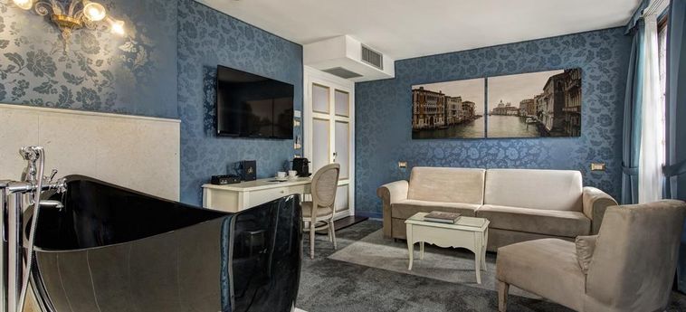 Hotel Gkk Exclusive Private Suites:  VENEDIG