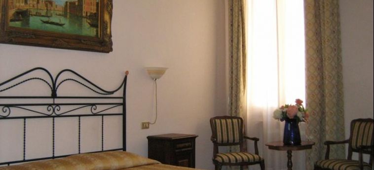 Hotel Residenza Grisostomo:  VENEZIA