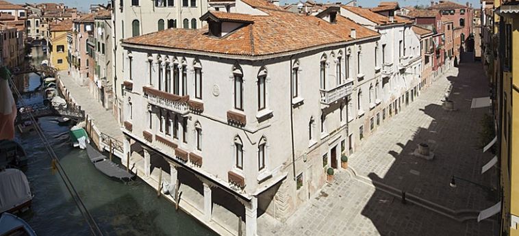 Hotel Una Maison Venezia:  VENEZIA