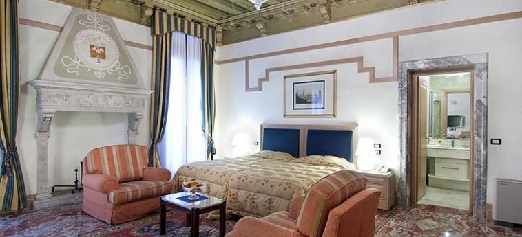 Hotel Foscari Palace:  VENICE
