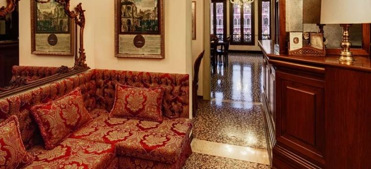 Hotel Antica Locanda Sturion:  VENICE