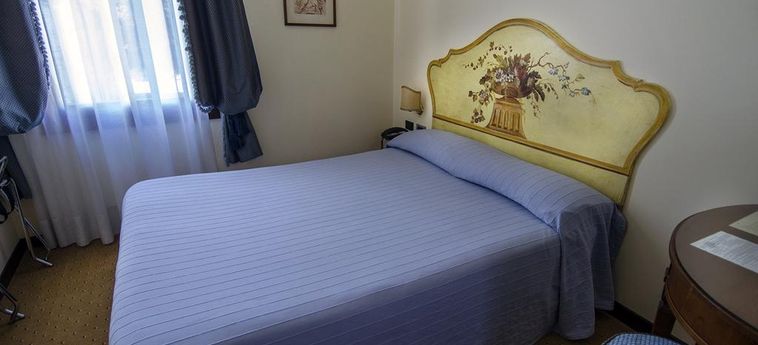 Hotel Ai Due Fanali:  VENICE