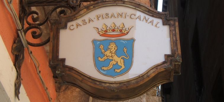 Casa Pisani Canal:  VENICE