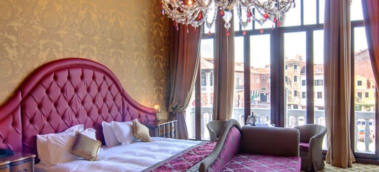 Hotel Pesaro Palace:  VENISE